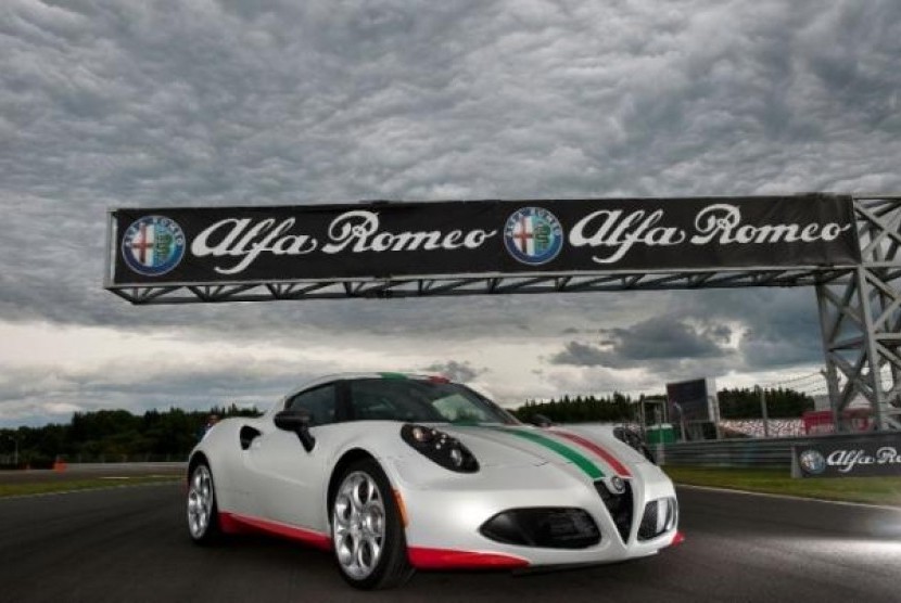 Alfa Romeo Siap Luncurkan the 4C Safety Car di Silverstone