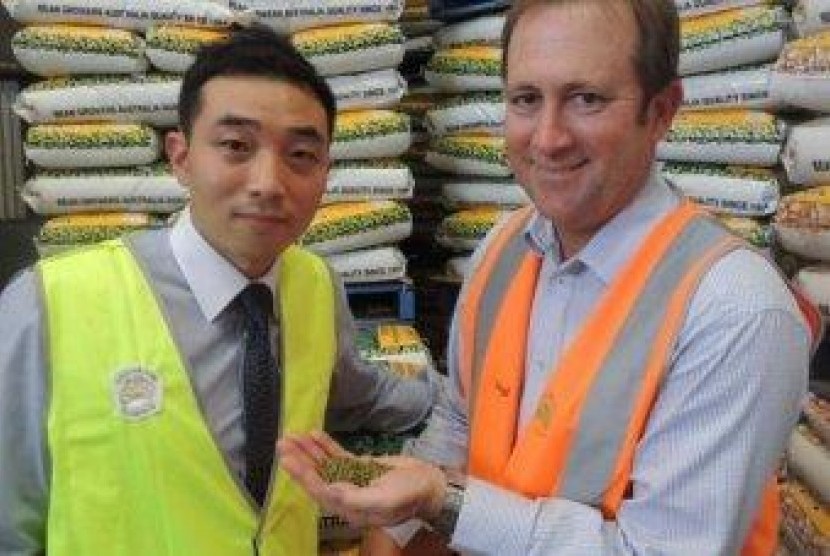 Direktur Bean Growers Australia Llyod Neisen (kanan)