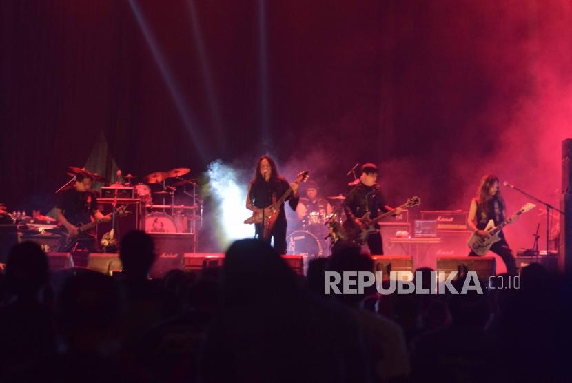 Hammersonic, festival musik keras terbesar di Asia Tenggara, kembali menggebrak industri musik Tanah Air (Festival Hammersonic 2018, penampilan band Koil)
