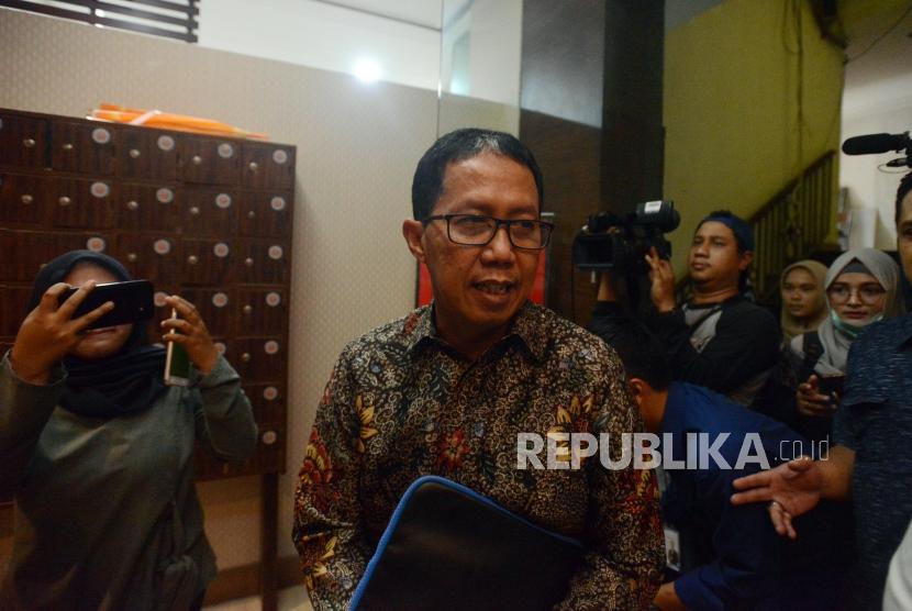 Plt Ketua Umum PSSI Joko Driyono tiba untuk menjalani pemeriksaan di Gedung Direktorat Reserse Kriminal Umum Polda Metro Jaya, Jakarta, Senin (18/2).