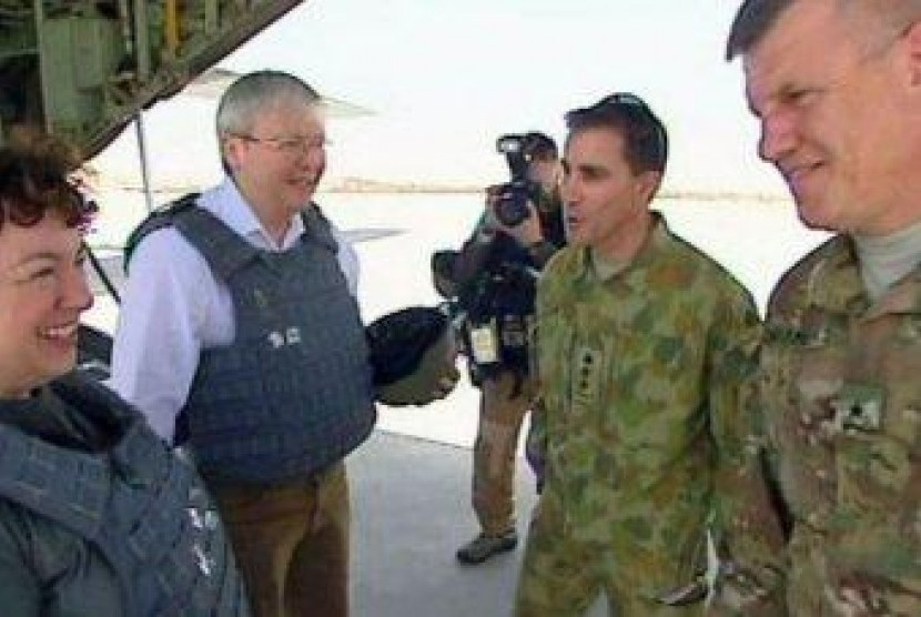 PM Australia Kevin Rudd kunjungi pasukan Australia di Afghanistan