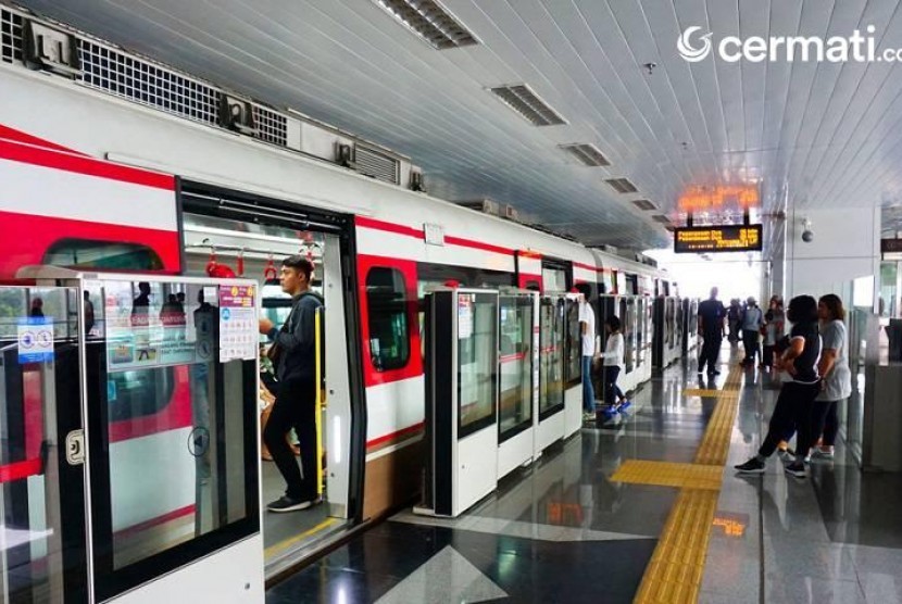 Bayar Sekali Bisa Naik LRT Lanjut ke Busway dan MRT, Begini Caranya!