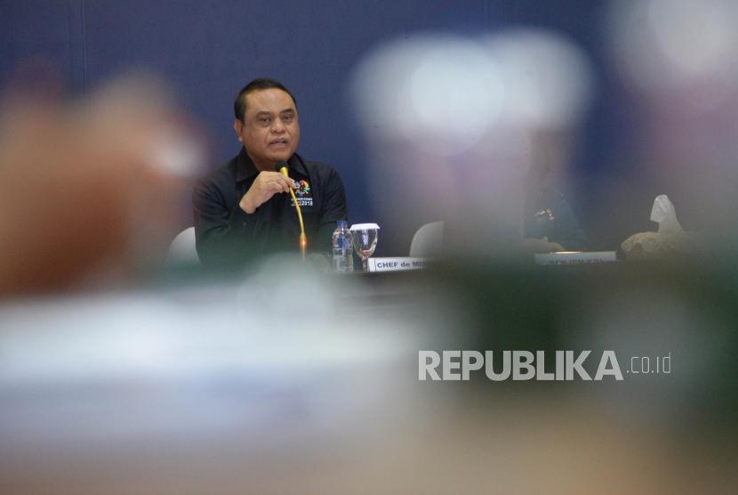 Chief de Mission (CdM) Indonesia untuk Asian Games 2018 Komjen Pol Syafruddin saat memimpin rapat koordinasi untuk persiapan upacara pengukuhan & pelepasan kontingen Indonesia di Jakarta,Kamis (2/8).
