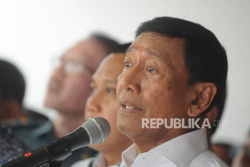 Menteri Koordinator Politik Hukum dan Keamanan Wiranto