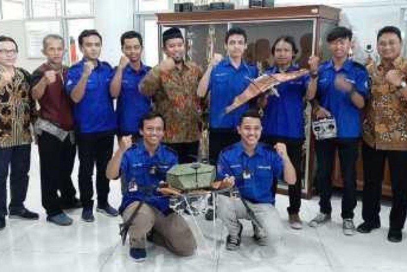  Tim mahasiswa Universitas Muhammadiyah Surakarta (UMS) yang tergabung dalam Tim Aerobo mengirimkan satu karya dalam ajang lomba Kontes Robot Terbang Indonesia (KRTI) 2019
