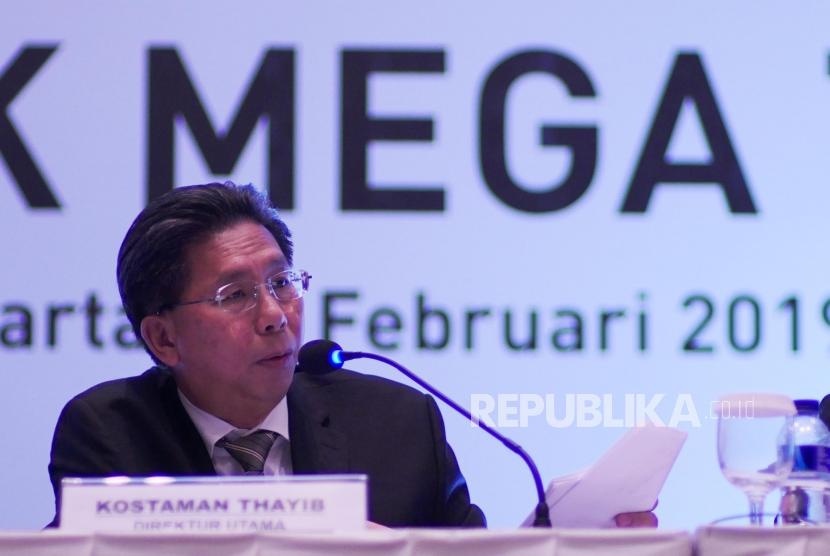 Kinerja Bank Mega. Dirut Bank Mega Kostaman Thayib menyampaikan kinerja perseroan pada acara paparan publik usai RUPS di Jakarta, Kamis (28/2).