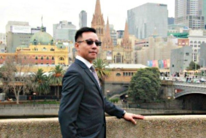 Jutawan Cina Jun Hao Hu yang memilih pindah ke Australia.