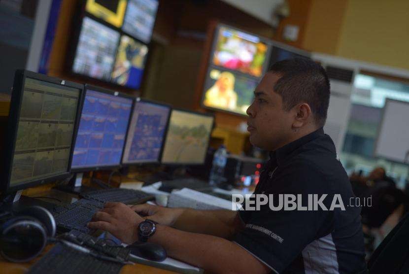 Kasat Reskim Polres Metro Jakarta Selatan AKBP Irwan Susanto mengatakan, polisi masih mendalami terkait meninggalnya Editor Metro TV, Yodi Prabowo. Salah satunya adalah memeriksa sejumlah rekaman CCTV yang ada di sekitar lokasi penemuan jasad Yodi.