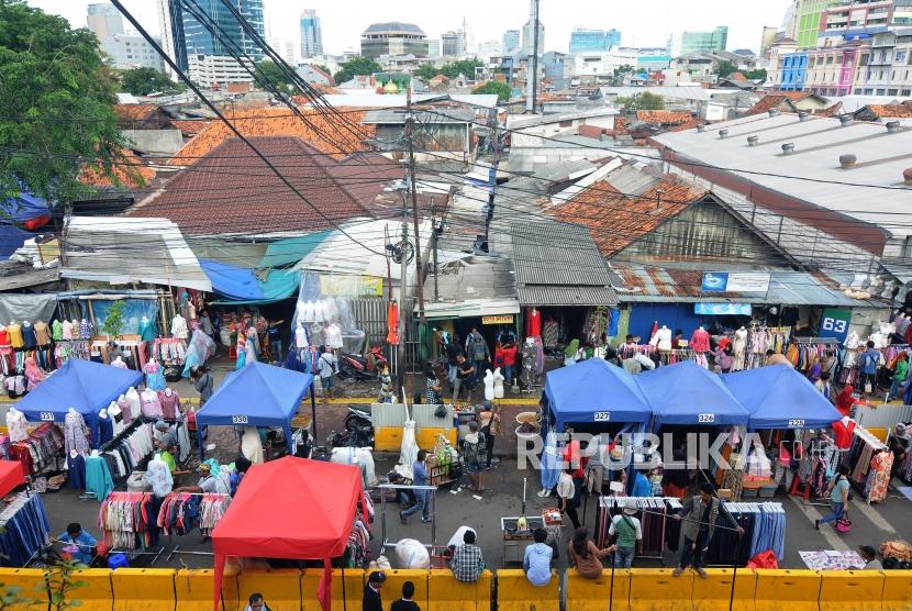 pedagang kaki lima (PKL) 