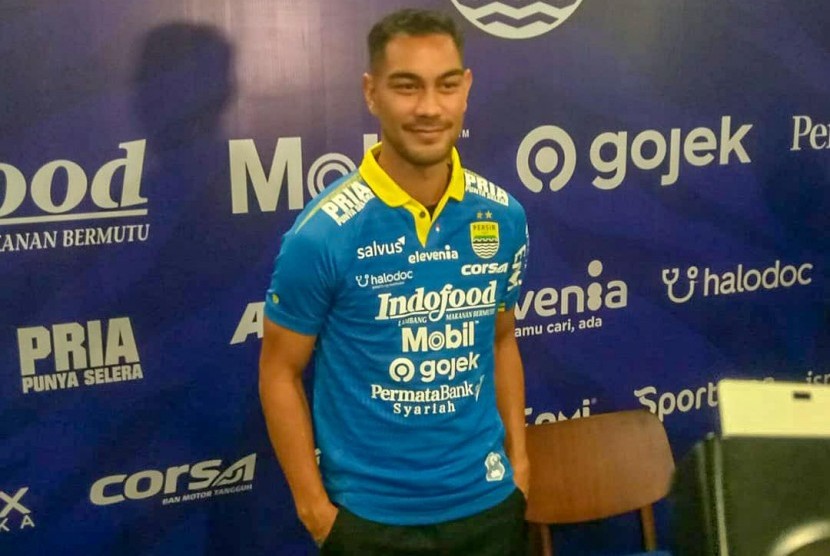  Gelandang asing Persib Bandung, Omid Nazari