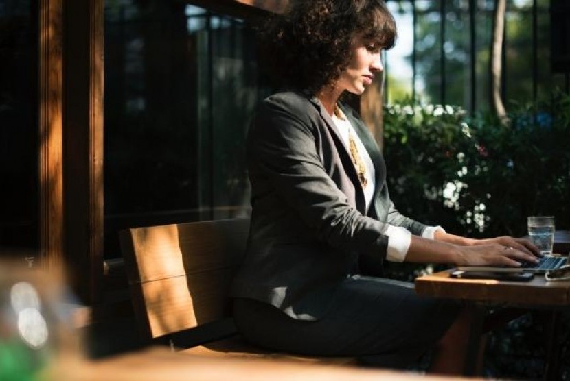 DKI Jakarta, Kota Terbaik untuk Wanita Pengusaha?. (FOTO: Unsplash/Rawpixel)