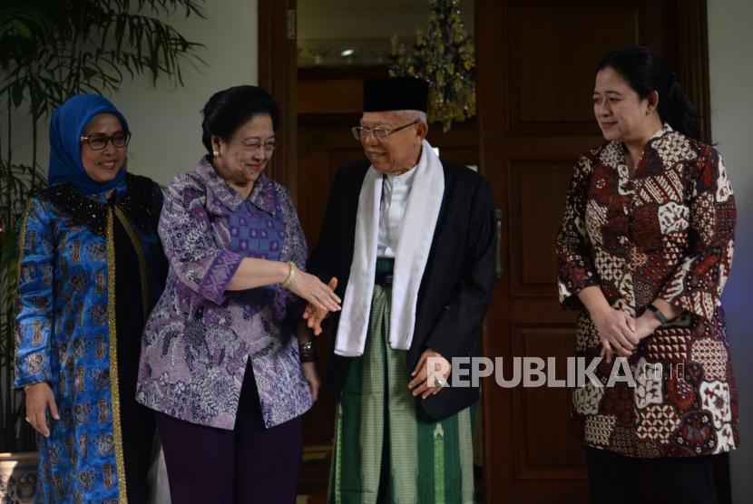 Ketua Umum PDIP Megawati Soekarnoputri menerima kunjungan silahturahmi Cawapres 01 KH Ma'ruf Amin di Teuku Umar, Jakarta, Kamis (9/5).