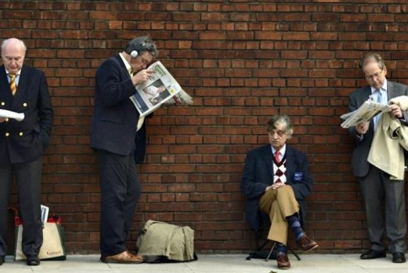 Surat Kabar Milik Orang Terkaya Dunia Gulung Tikar, Penyebabnya. . .. (FOTO: Reuters/Philip Brown)
