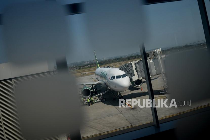 Sejumlah maskapai terparkir di Bandara Internasional Ahmad Yani, Kota Semarang, Jawa Tengah.