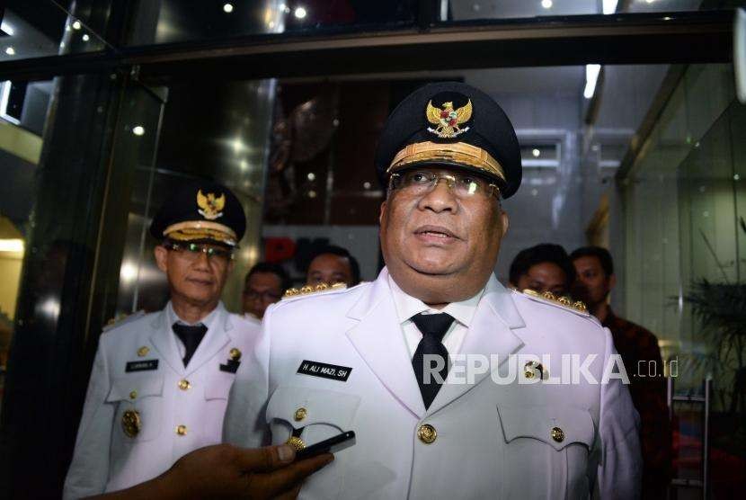 Gubernur  Sulawesi  Tenggara Ali Mazi  