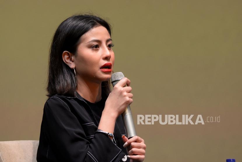 Selebgram Karin Novilda atau Awkarin. Awkarin mengaku mendapat ancaman dari oknum driver online.