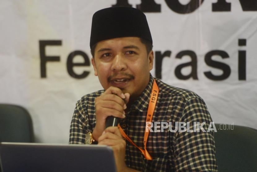 Koordinator Nasional P2G, Satriawan Salim meminta Presiden Jokowi turun tangan menangani masalah guru honorer dan seleksi guru PPPK. (ilustrasi)