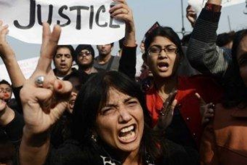 Aksi unjuk rasa perempuan India terhadap maraknya kasus perkosaan 
