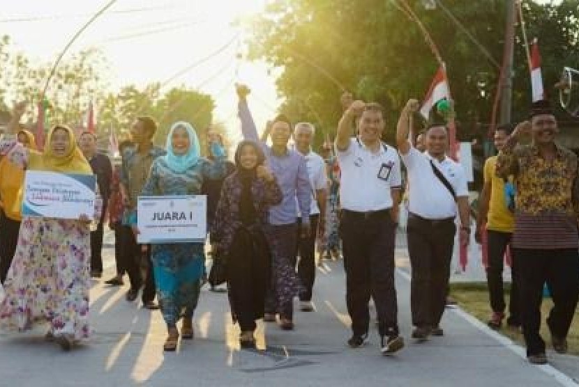  Bertepatan dengan Hari Pelanggan Nasional, Rabu (4/9/2019), PT PLN (Persero) UP3 Surakarta menggelar serangkaian acara untuk menyapa pelanggannya. Istimewa