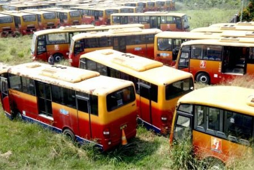 Bupati Ingin Ratusan Transjakarta Mangkrak di Bogor Jadi Bus Sekolah