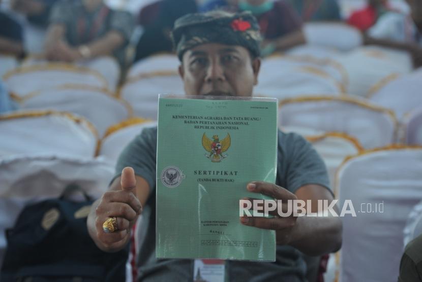 33 Ribu Warga Gunungkidul Terima Sertifikat Tanah. Foto ilustrasi sertifikat tanah.