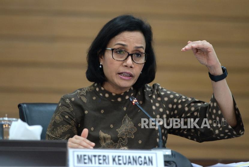 Realisasi APBN Triwulan Pertama. Menteri Kuangan Sri Mulyani memberikan paparan terkait realisasi APBN Triwulan Pertama 2018 di Kementerian Keuangan, Jakarta, Senin (16/4).