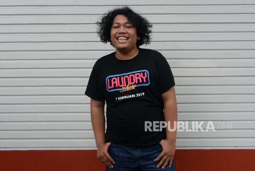 Komedian Marshel Widianto menjalani pemeriksaan di Polda Metro Jaya terkait pembelian konten video pornografi dari Gusti Ayu Dewanti atau lebih dikenal dengan sebutan Dea OnlyFans, pada Kamis (7/4/2022). 