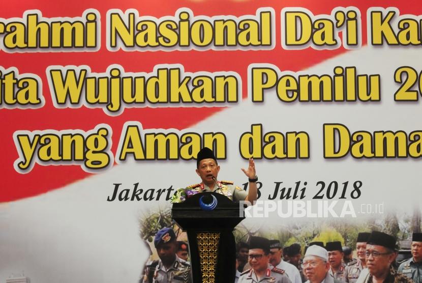 Kapolri Jenderal Tito Karnavian memberikan paparan pada acara silahturahim nasional Da'i Kamtibmas di Hotel Bidakara, Jakarta, Selasa (17/7).
