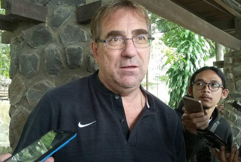 Jelang Lawatan ke Markas PSM, Robert Alberts Ingin Persib Bermain Spartan