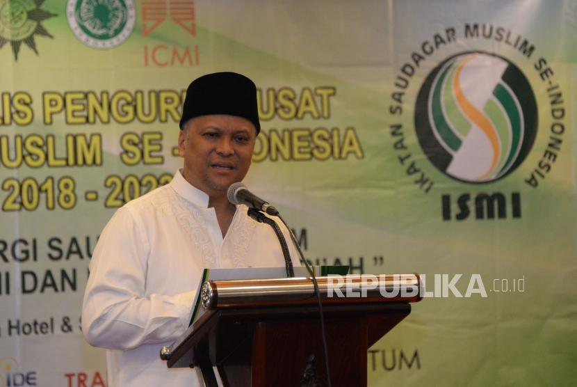 Ketua Ikatan Saudagar Muslim se-Indonesia (ISMI) periode 2018-2023 Ilham Akbar Habibie memberikan sambutan pada acara pelantikan majelis pengurus pusat ISMI periode 2018-2023 di Jakarta, Jumat (18/1).