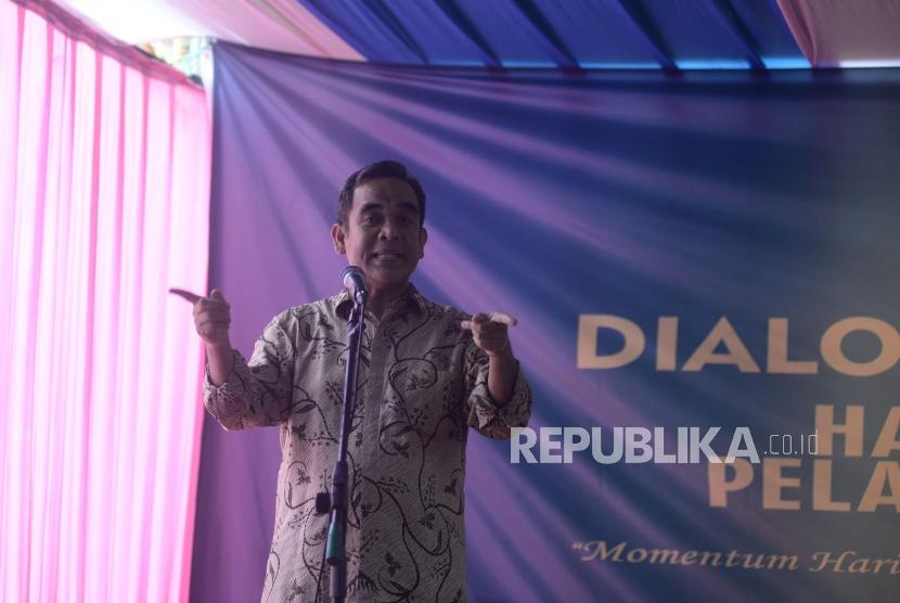 Wakil Ketua MPR Ahmad Muzani memberikan sambutan dalam acara hari bangkit PII ke-71 di Jakarta, Jumat (4/5).
