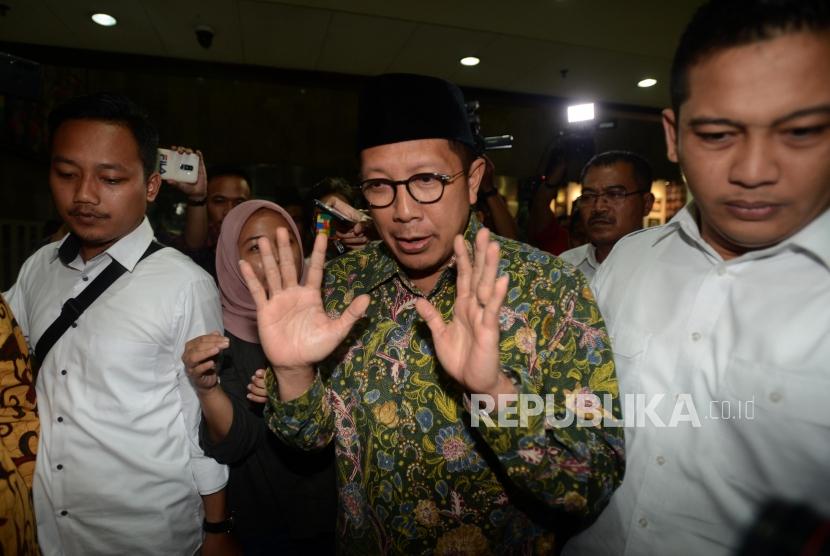 Kementerian Agama. Menteri Agama Lukman Hakim Saifuddin saat tiba di kantor Kementerian Agama, Jakarta, Senin (18/3).