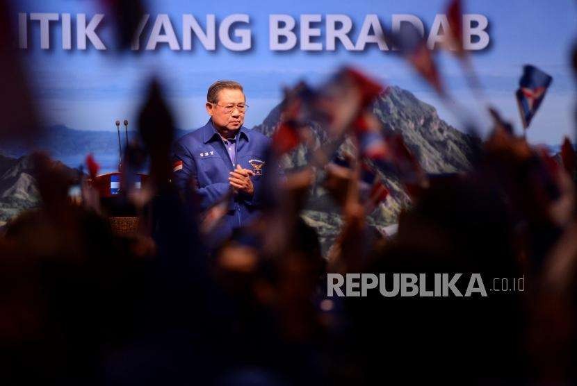 Democratic Party chief patron and former Indonesian President Susilo Bambang Yudhoyono (SBY) delivers his political statement during commemoration of the Democratic Party's 17th anniversary in Jakarta, Monday (Sept 17).