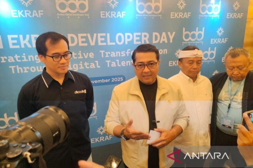 Subsektor aplikasi geser fesyen dalam realisasi investasi ekraf 2025.