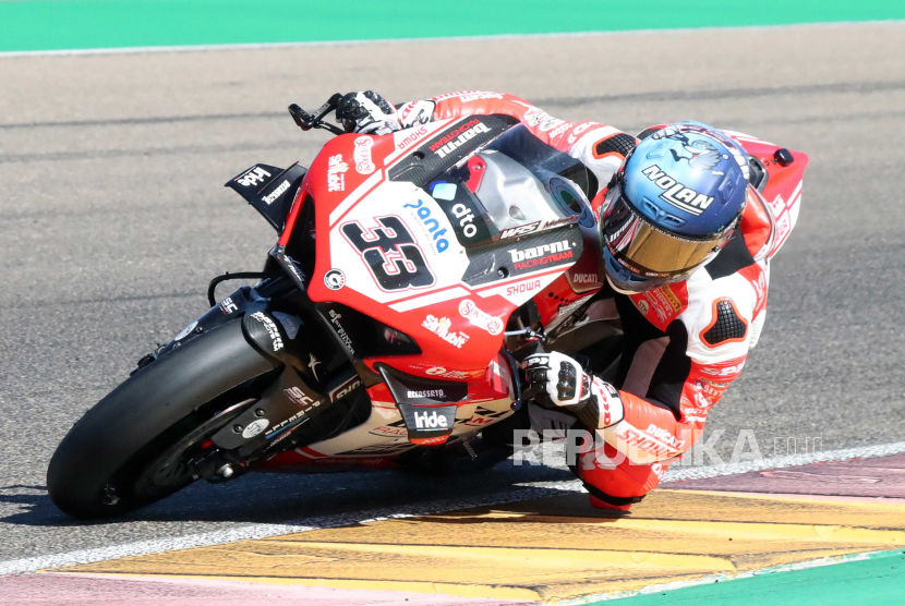  Mantan pembalap MotoGP asal Italia, Marco Melandri. 
