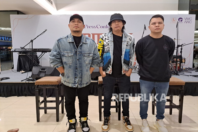 Band Armada menggelar konferensi pers Armada - Memori Live in Concert Hongkong di FX Sudirman, Jakarta, Kamis (9/2/2023). 