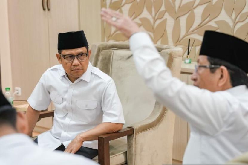 Menko Abdul Muhaimin Iskandar mendesak pesantren lebih adaptif dalam mengatasi risiko bangunan..