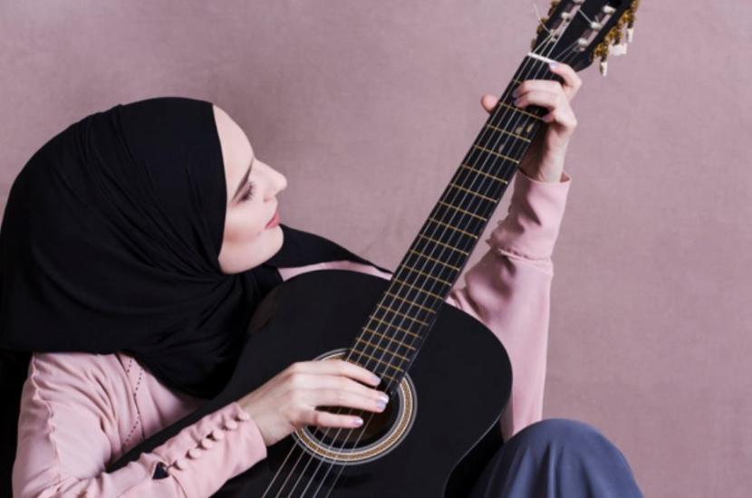 Hukum Wanita Bernyanyi Di Hadapan Laki-Laki Non Mahram | Suara Muhammadiyah