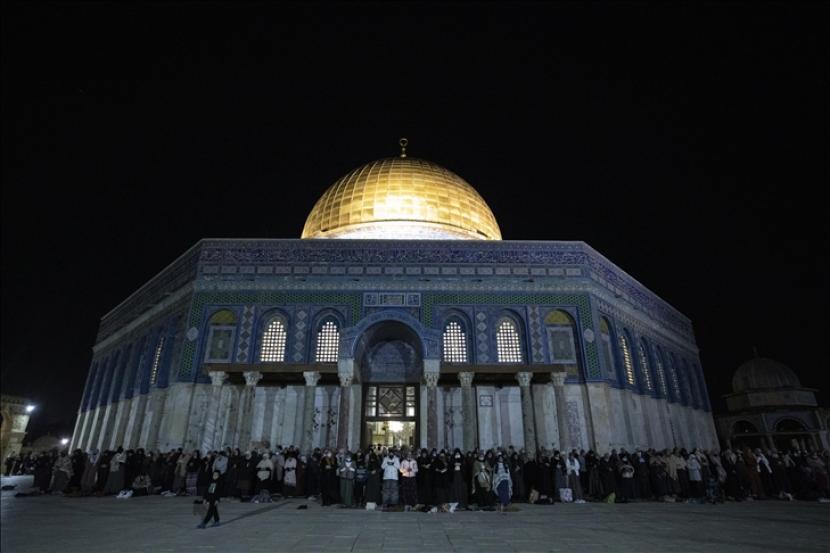 Kementerian Luar Negeri Yordania pada Rabu (14/4) mengecam pelanggaran Israel di kompleks Masjid Al-Aqsa yang merupakan area penting di Yerusalem.