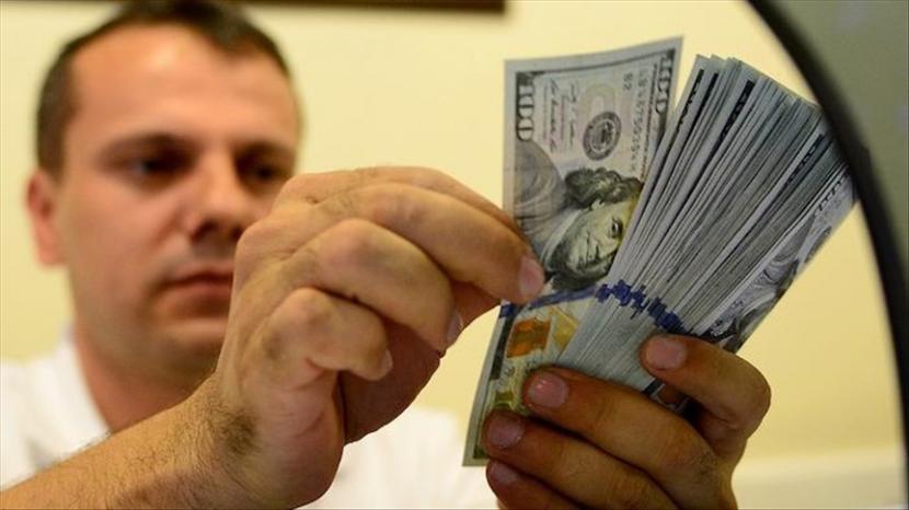 Taliban, yang telah mengambil alih kekuasaan di Afghanistan, melarang aktivitas penukaran mata uang dolar AS pada Selasa (24/8).