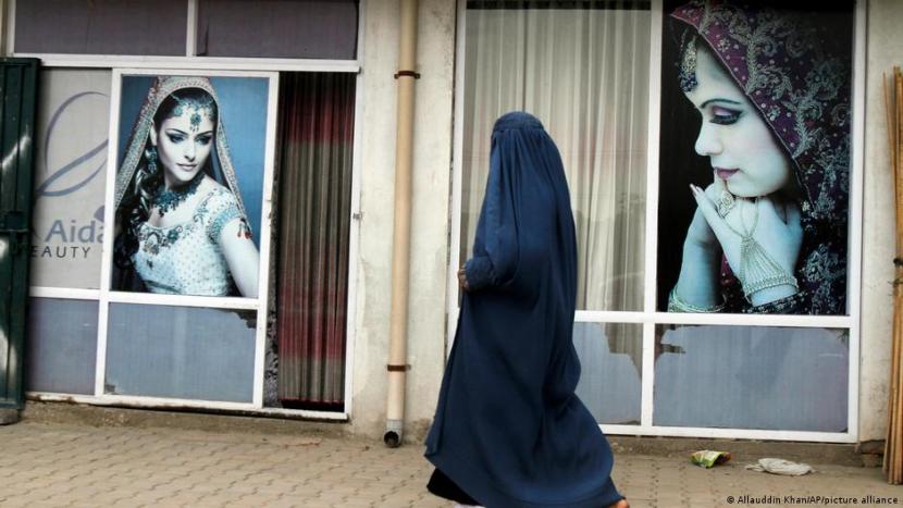 Bagaimana Taliban Kebiri Hak Perempuan di Afganistan