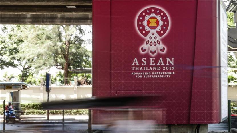 ASEAN pada Selasa malam (2/3) meminta semua pihak di Myanmar mencari solusi damai melalui dialog konstruktif demi menjaga kepentingan masyarakat menyusul kekerasan yang dipicu kudeta 1 Februari.