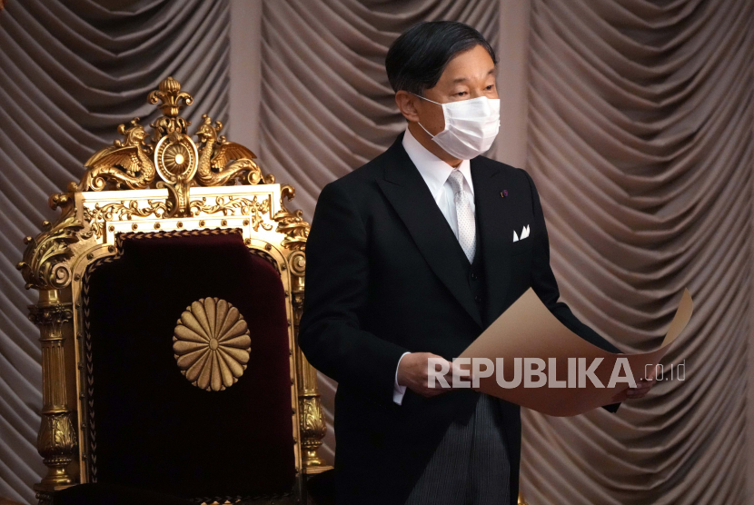 Kaisar Jepang Naruhito memberikan pidato Tahun Baru pertama dalam tiga tahun. Penampilan Kaisar di muka umum dilakukan setelah Jepang melonggarkan peraturan pembatasan sosial.
