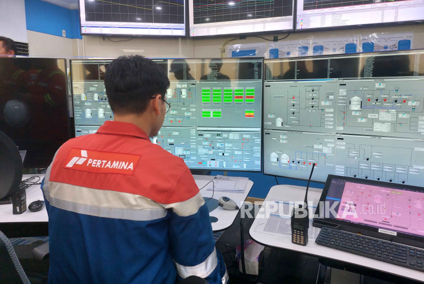 Fasilitas Central Gathering Station 10 menjadi fasilitas penampungan minyak bumi hasil pengeboran yang terbesar di Lapangan Duri, Wilaya Kerja (WK) Rokan, Provinsi Riau, Rabu (25/10/2023). 