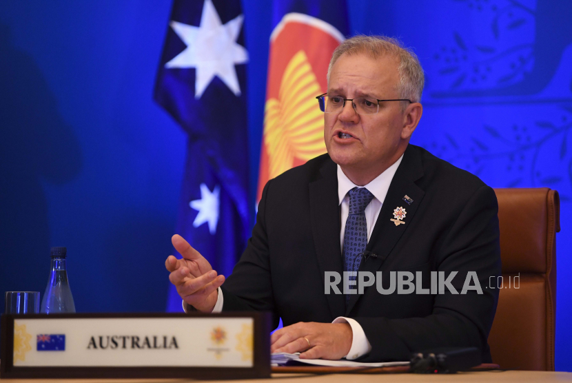  Perdana Menteri Australia Scott Morrison menghadiri KTT ASEAN-Australia pertama di Gedung Parlemen di Canberra, Australia, 27 Oktober 2021.