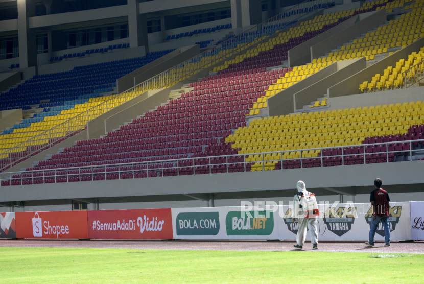 Stadion Manahan Solo memiliki penomoran kursi yang baik sehingga bisa dijadikan stadion uji coba kehadiran penonton pada pertandingan Liga 1 seri ketiga pada Desember.