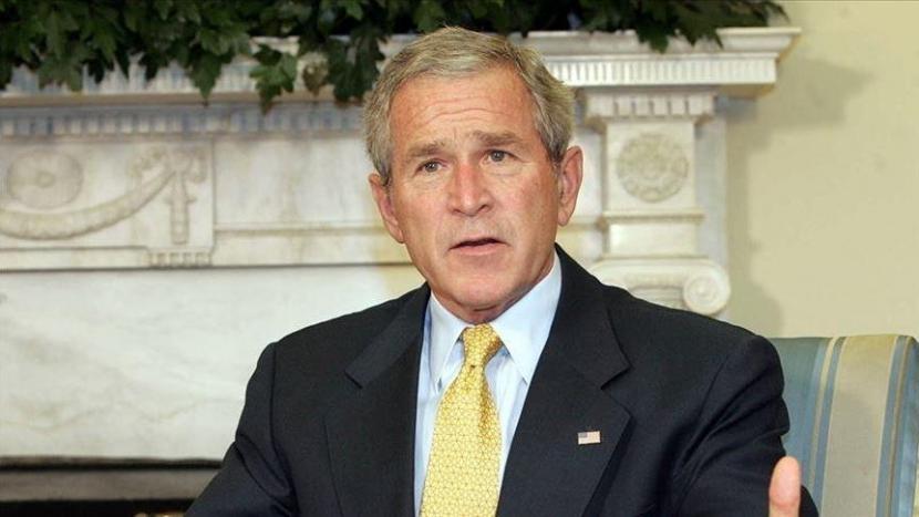 Mantan Presiden Amerika Serikat (AS) George W Bush, pemimpin AS yang memulai perang di Afghanistan, pada Rabu (14/7) mengatakan bahwa penarikan pasukan AS dari negara yang dilanda perang itu adalah sebuah kesalahan.