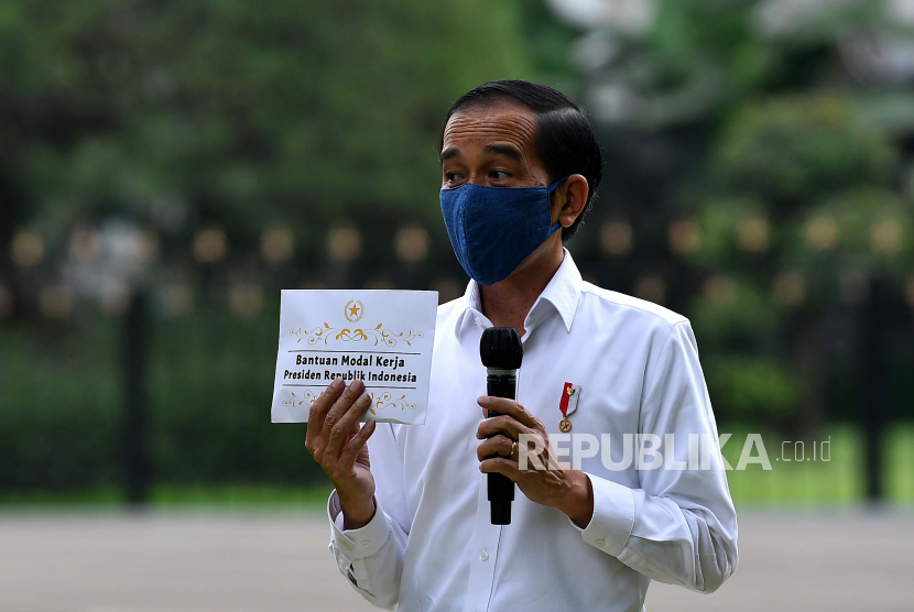 Presiden Joko Widodo (Jokowi) meminta jajarannya agar segera membelanjakan anggaran yang telah disiapkan untuk menangani pandemi covid-19. 