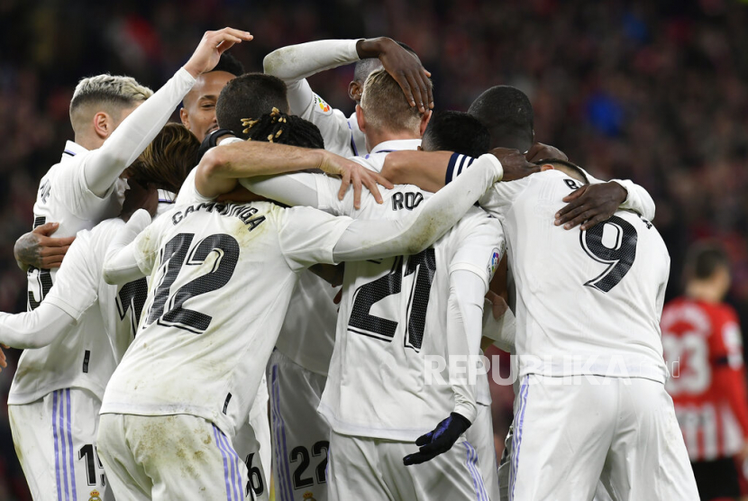  Para pemain Real Madrid saat merayakan kemenangan.