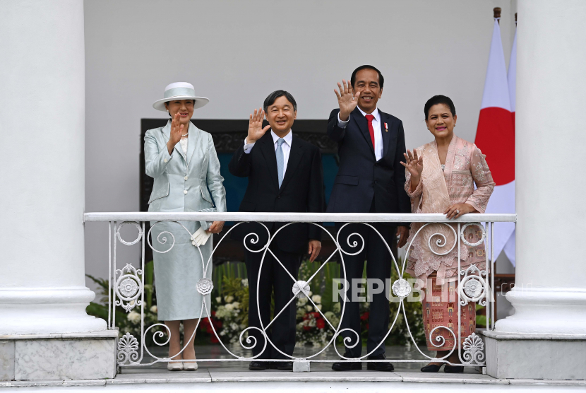 Presiden Joko Widodo (kedua kanan) didampingi Ibu Negara Iriana Joko Widodo (kanan) dan Kaisar Jepang Naruhito (kedua kiri) didampingi Permaisuri Masako.